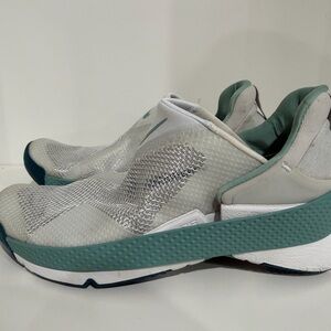 Nike White and Teal Sneakers